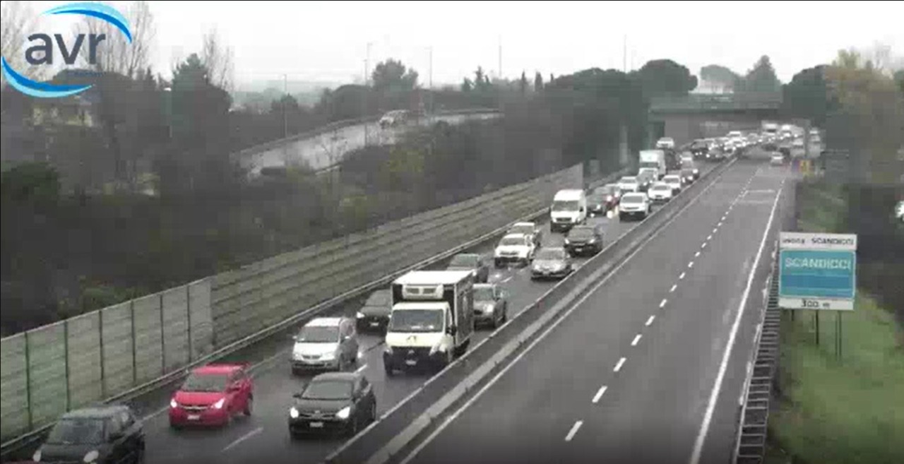 Incidente sulla Fi-Pi-Li causa 6 chilometri di coda