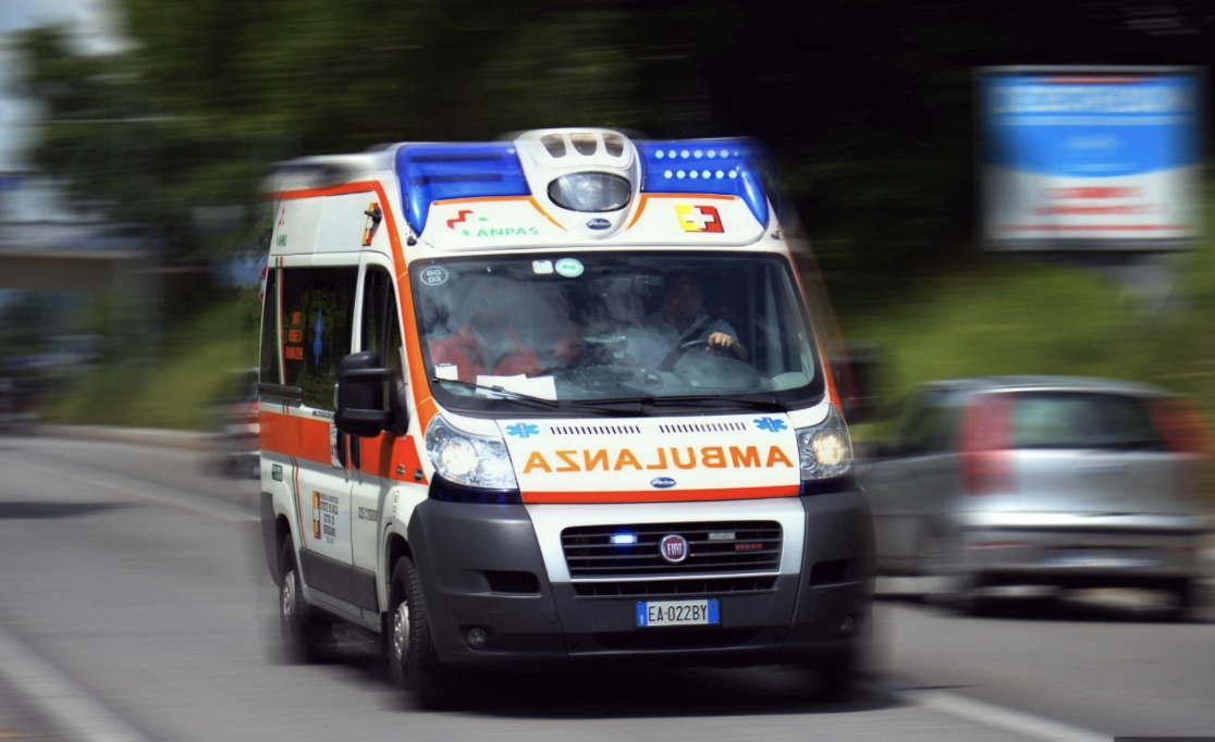 Incidente a Migliarino: un morto e due feriti nello scontro tra auto