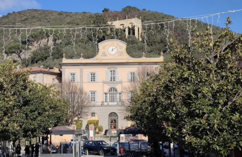 Rinvio della maratona consiliare tra polemiche politiche