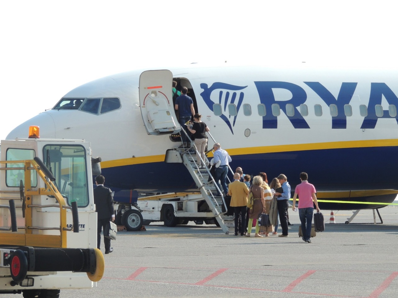 Aggressione a lavoratrice durante imbarco volo Ryanair a Pisa