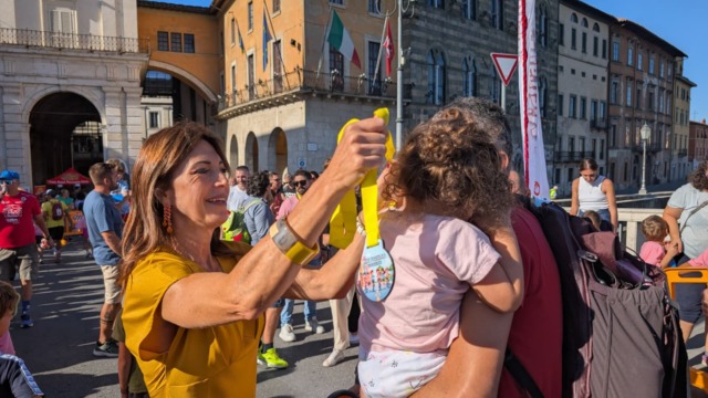 Il Carnevale di Pisa si diffonde nei quartieri della città della Torre Pendente