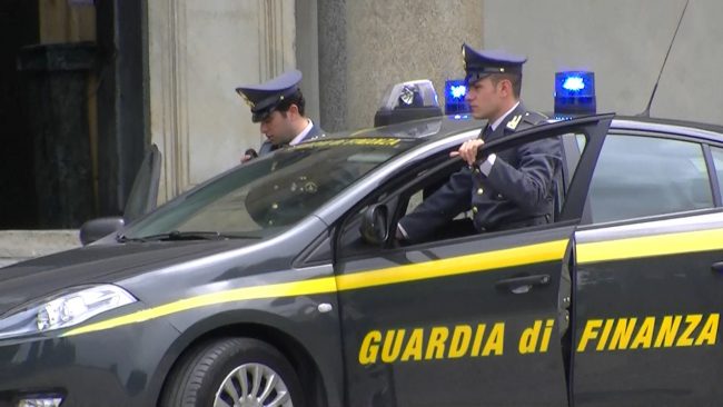 Due amministratori denunciati per bancarotta fraudolenta in azienda di logistica