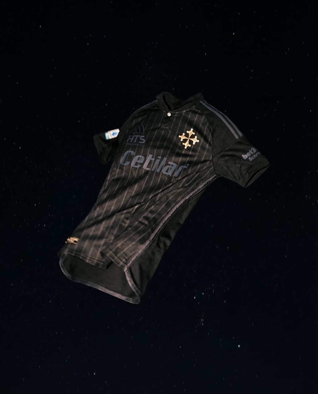 Pisa presenta una maglia unica per il match contro il Milan