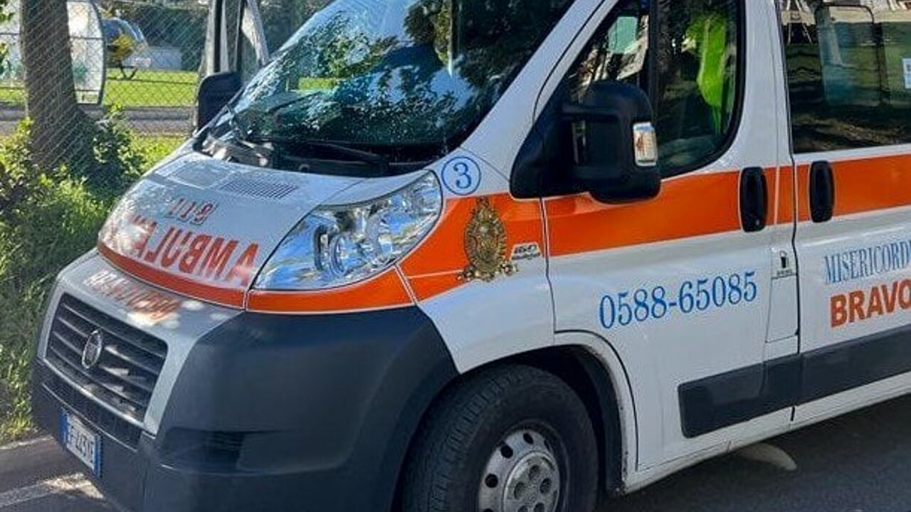 Pomarance: scontro tra due auto provoca feriti, grave un 48enne