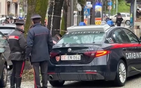 Tragedia a Montecalvoli: 25enne colpito a morte in auto