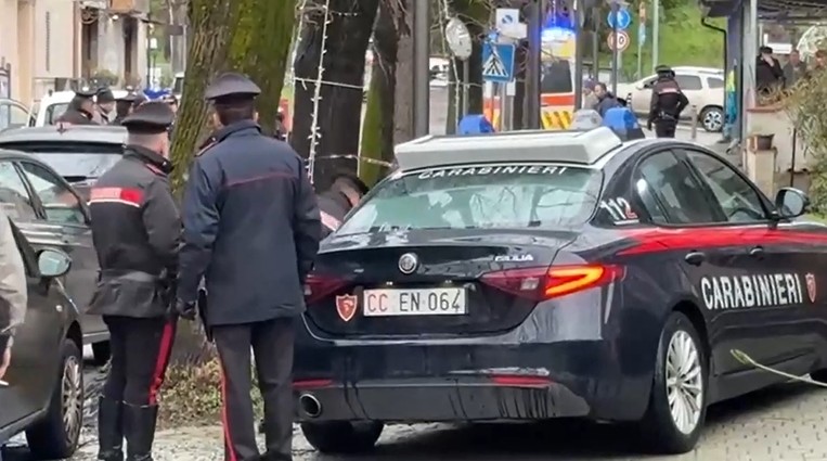 Tragedia a Montecalvoli: 25enne colpito a morte in auto