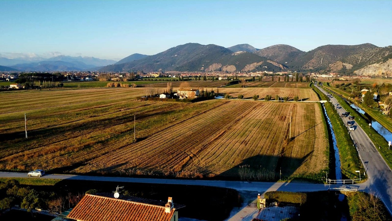 Asciano: il sindaco denuncia il rischio di scempio paesaggistico per un impianto agrovoltaico